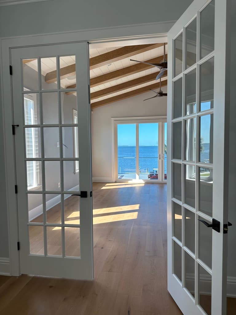 Image https://klchcharleston.s3.amazonaws.com/newconstruction/beach-house-builder_1024.jpeg1